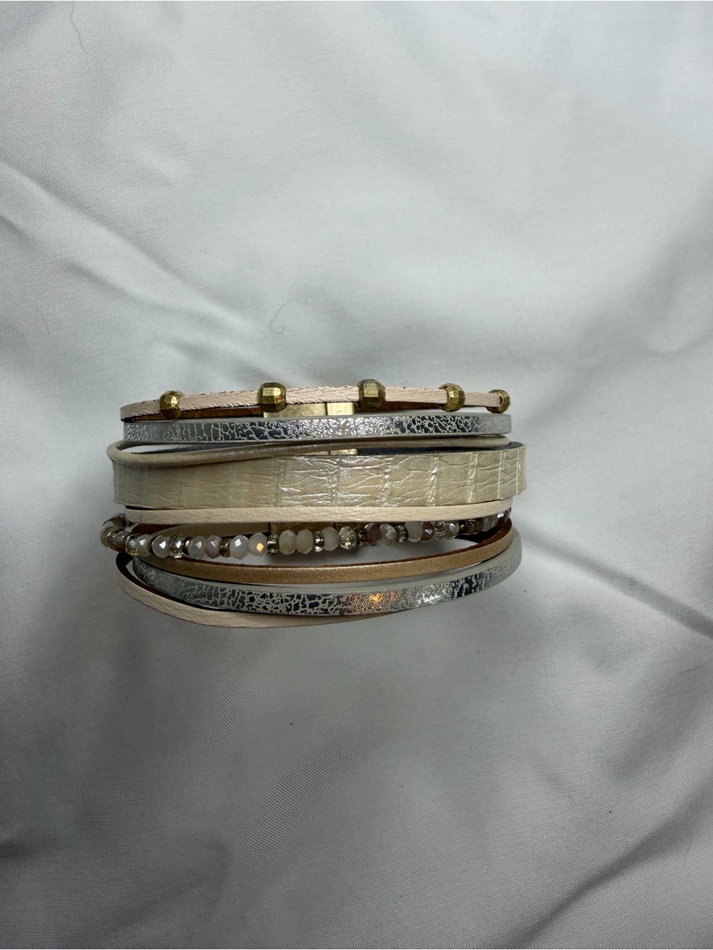 Multi-Strand Metallic and Beaded Wrap Bracelet - Cream & Gold